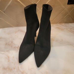 M.M. Lafleur Lana Pull On Ankle High Stretch Boot 7.5